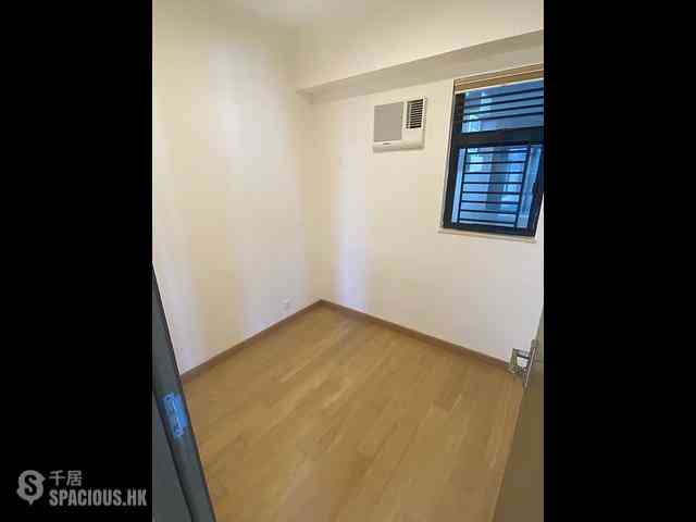 Mid Levels Central - Vantage Park Block 2 06