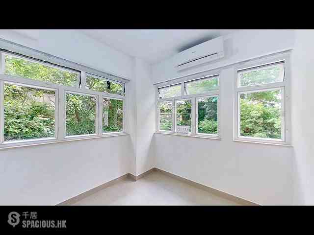 Shau Kei Wan - Pak Ling Mansions 13