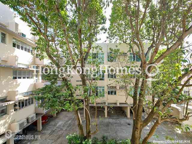 Pok Fu Lam - Bisney Villas 02