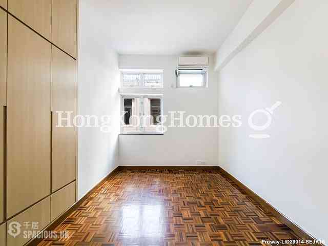 Pok Fu Lam - Bisney Villas 08