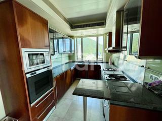 Repulse Bay - Grosvenor Place 04