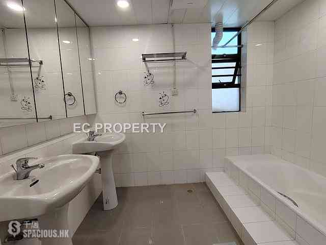 Tai Hang - Hecny Court 08