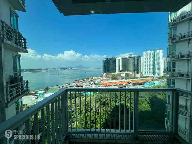 Tung Chung - Coastal Skyline Phase 4 Le Bleu Deux Block 5 01