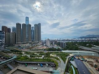 Yau Ma Tei - The Coronation Tower 3 03
