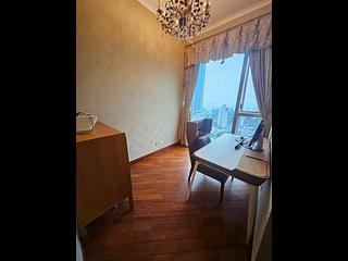 Yau Ma Tei - The Coronation Tower 3 04