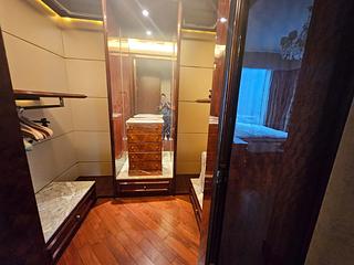 Yau Ma Tei - The Coronation Tower 3 09