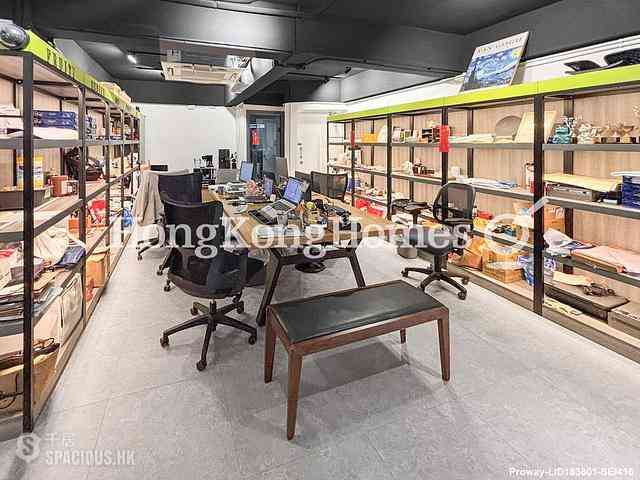Soho - 49-49C, Elgin Street 01