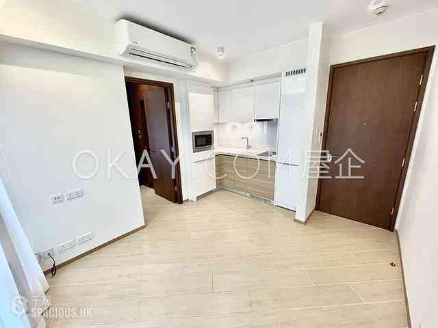 Wan Chai - The Hillside 03