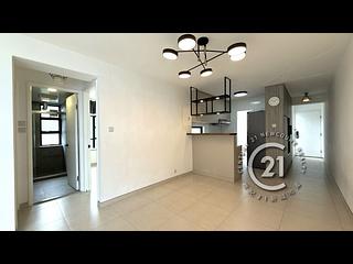 Discovery Bay - Discovery Bay Phase 5 Greenvale Village Greenburg Court (Block 2) 2 04
