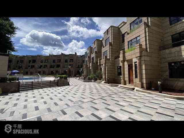 Shouson Hill - Las Pinadas 01