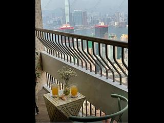 Siu Sai Wan - Fullview Garden Block 1 05