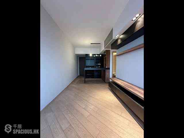 Tung Chung - The Visionary Tower 10 02