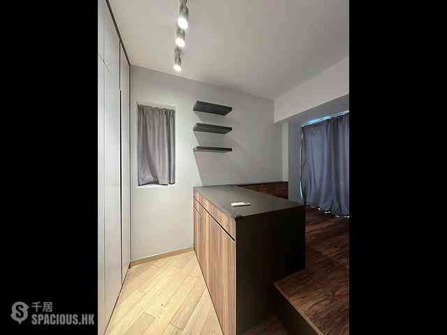 Tung Chung - The Visionary Tower 10 07