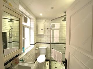 Mid Levels Central - 38C, Kennedy Road 13