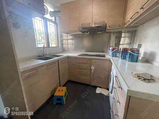 Tai Po - Classical Gardens Phase 2 Block 5 05