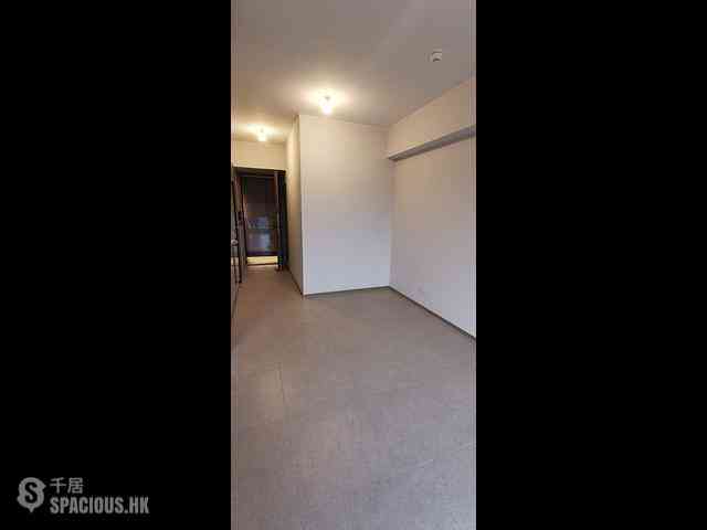 Yuen Long - Atrium House 04