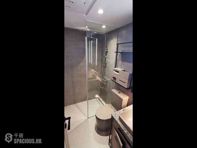 Yuen Long - Atrium House 09