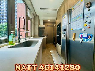 Mid Levels Central - Chenyu Court 11