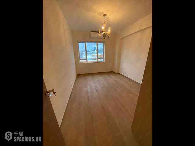 Braemar Hill - Summit Court Block D 06