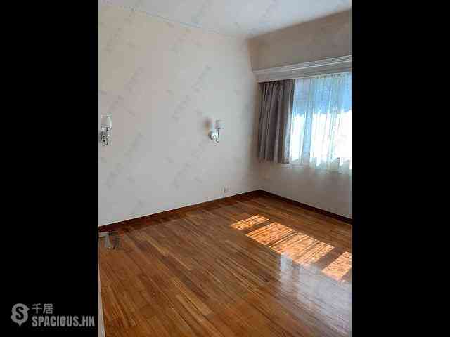 Braemar Hill - Ho King View 04