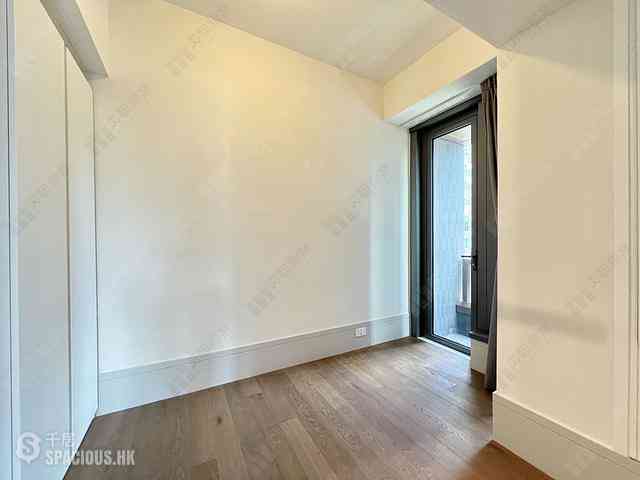 Wan Chai - Eight Star Street 15