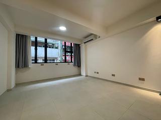 Central - 12, Gough Street 03