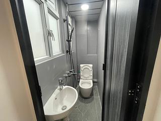 Central - 12, Gough Street 06