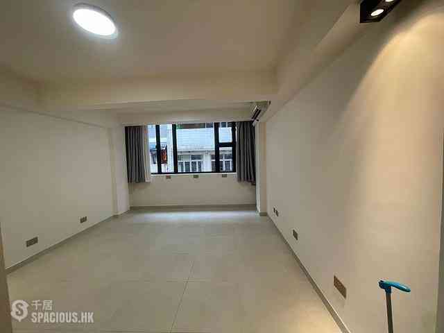 Central - 12, Gough Street 02