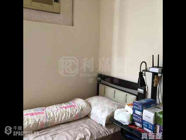 Quarry Bay - Kornhill Block R 03