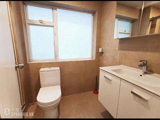 Wan Chai - 27, Queen's Road East 06
