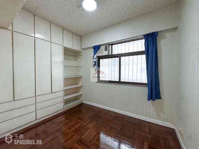 Tin Hau - Pak Lee Building 02