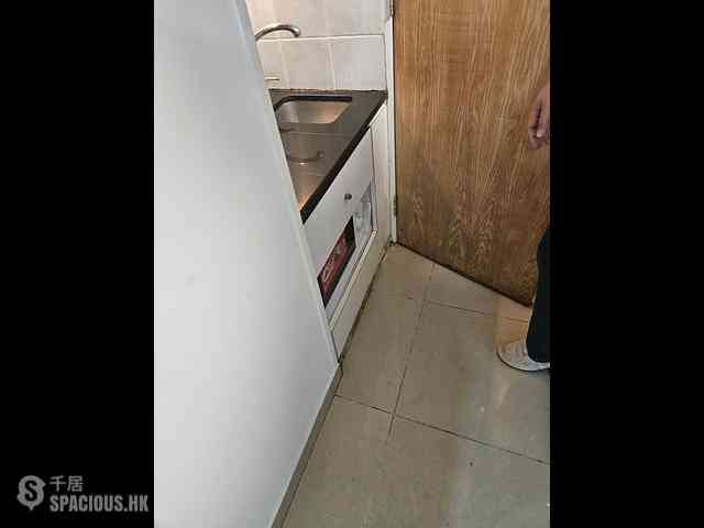 Kennedy Town - Kam Fai House 02