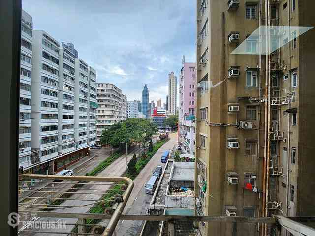 Sham Shui Po - Chak Kwan House 06