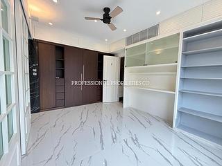 Happy Valley - Ventris Terrace 08