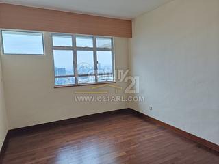 Tai Hang - Aurizon 12