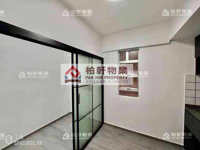 Quarry Bay - King's House 02