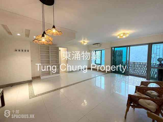 Tung Chung - Caribbean Coast Phase 4 Crystal Cove 01