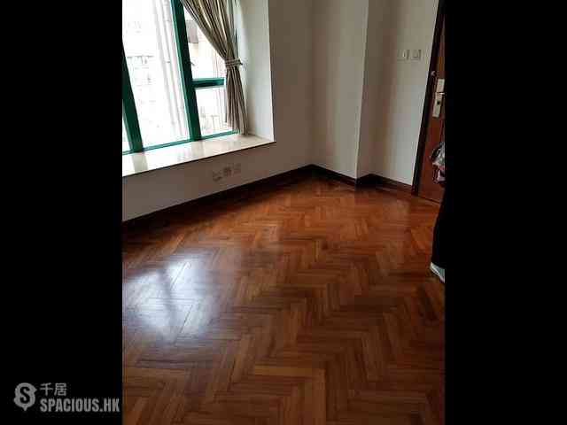 Kennedy Town - Shun Cheong Building 01