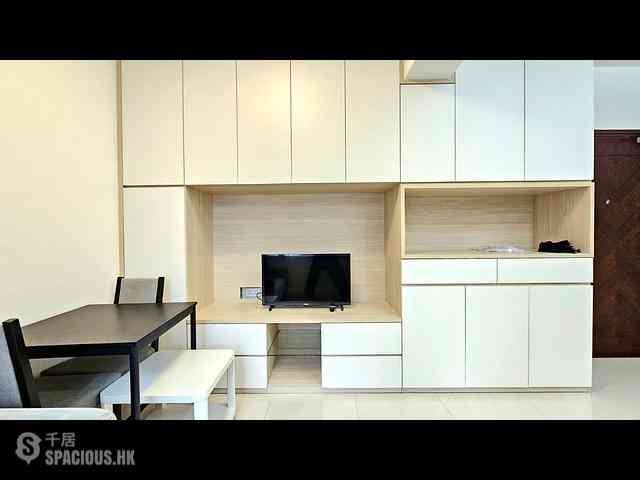 Causeway Bay - Lockhart House 01