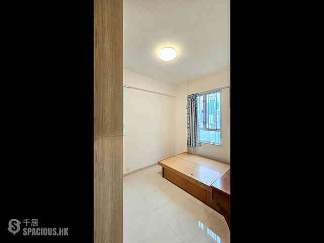 Causeway Bay - Lockhart House 07