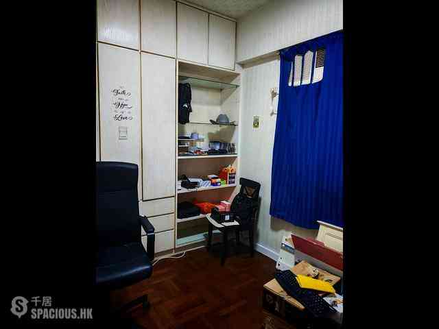 Tin Hau - Pak Lee Building 02