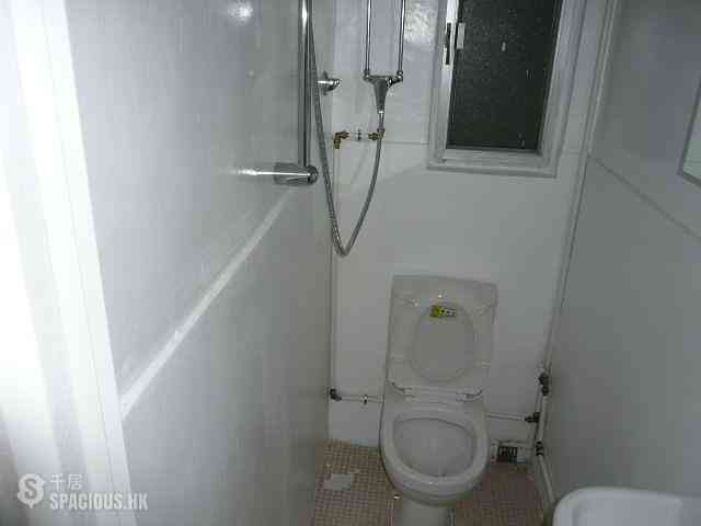 Sai Ying Pun - 99A-99B, High Street 12