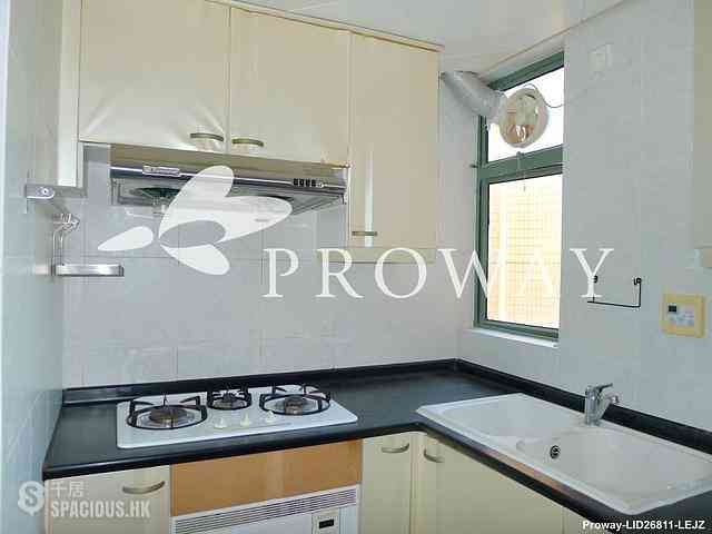 Siu Sai Wan - Island Resort Block 2 09