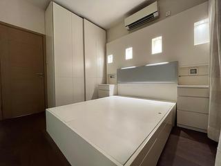 Kennedy Town - Hee Wong Terrace Block 4 05