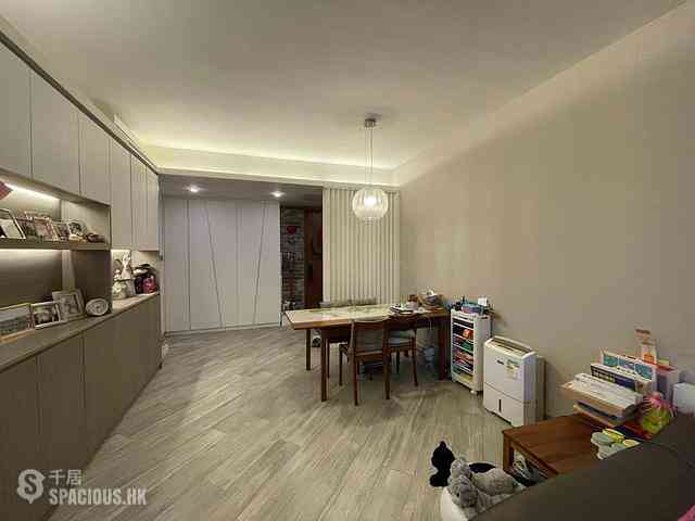 Tung Chung - The Visionary Tower 6 02