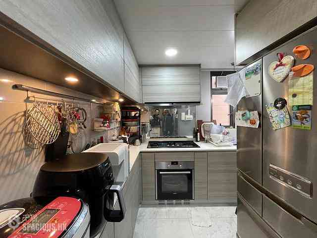 Tung Chung - The Visionary Tower 6 09