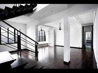 Repulse Bay - Lakeside Apartments 04