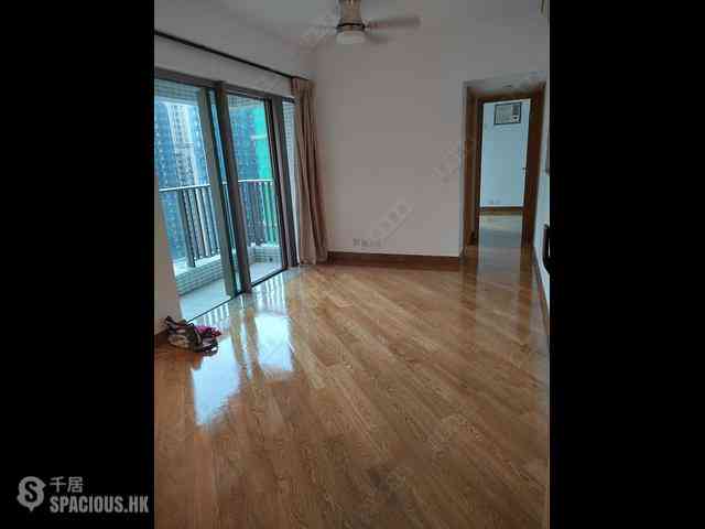 Tai Kok Tsui - Harbour Green Tower 3 02