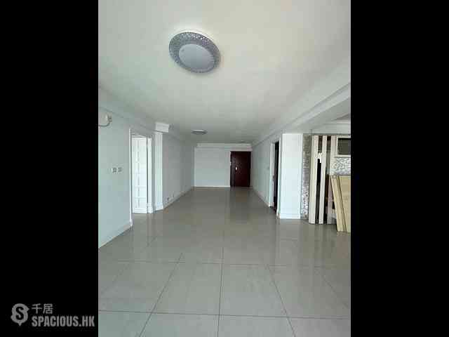 Tung Chung - Caribbean Coast Phase 3 Carmel Cove Lux Living (Tower 12) 05
