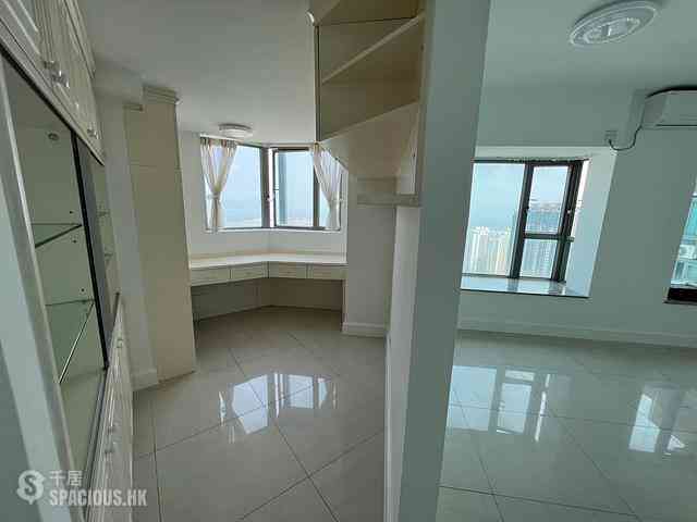 Tung Chung - Caribbean Coast Phase 3 Carmel Cove Lux Living (Tower 12) 08